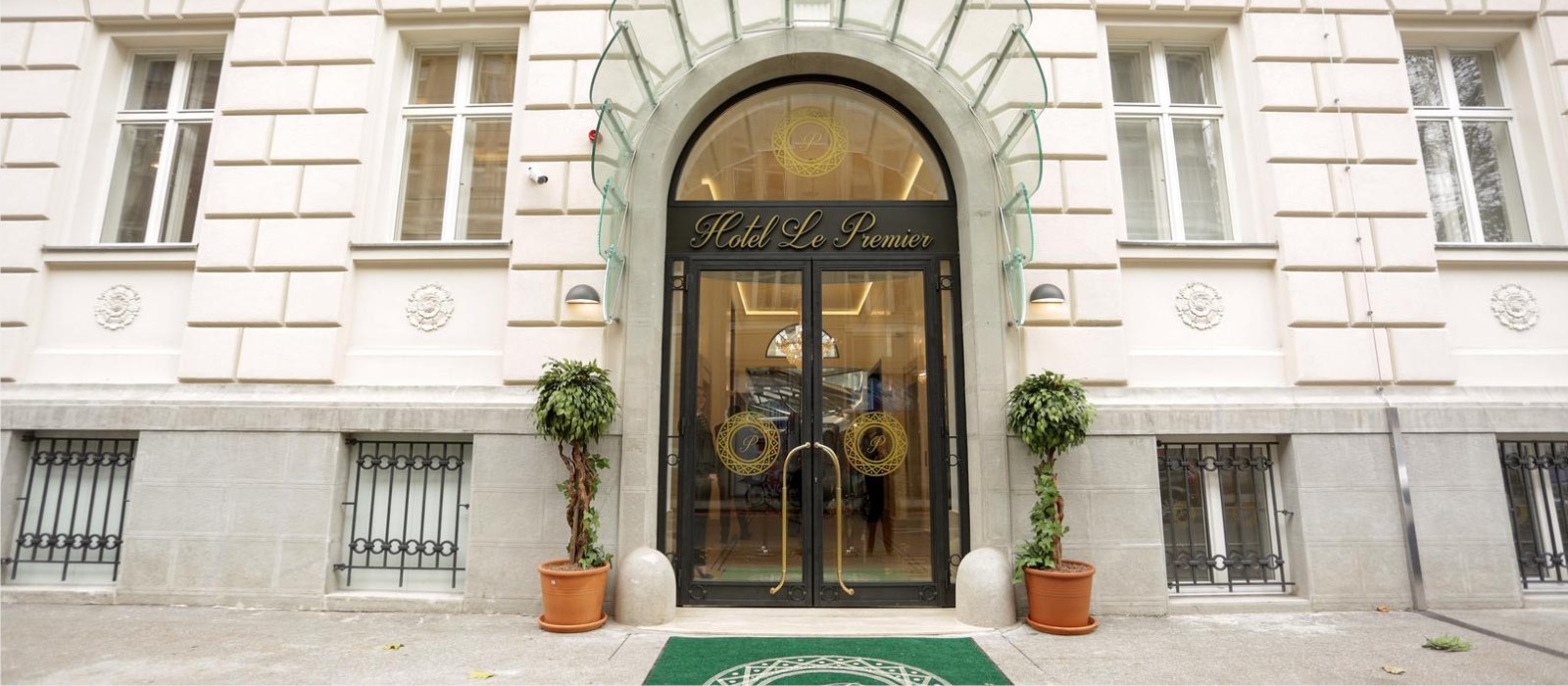 Hotel Le Premier — 1