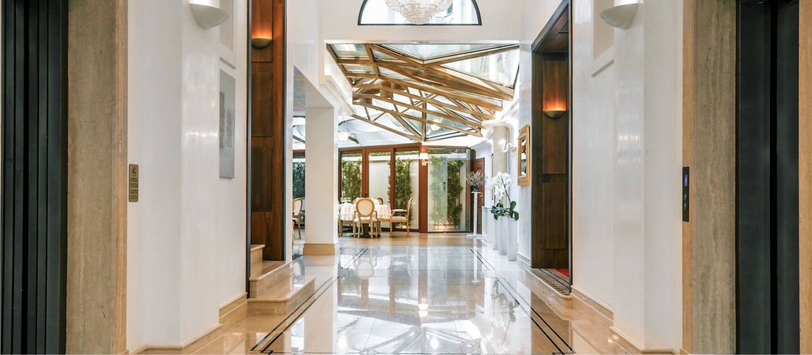 Hotel Le Premier — 3